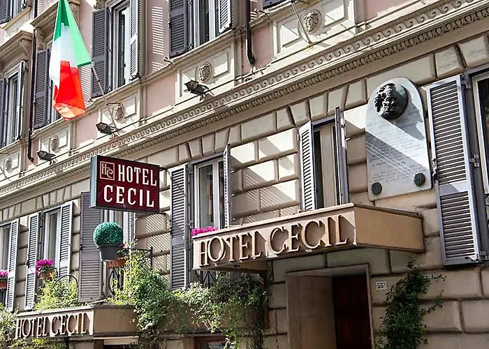 Cecil Hotel 3*